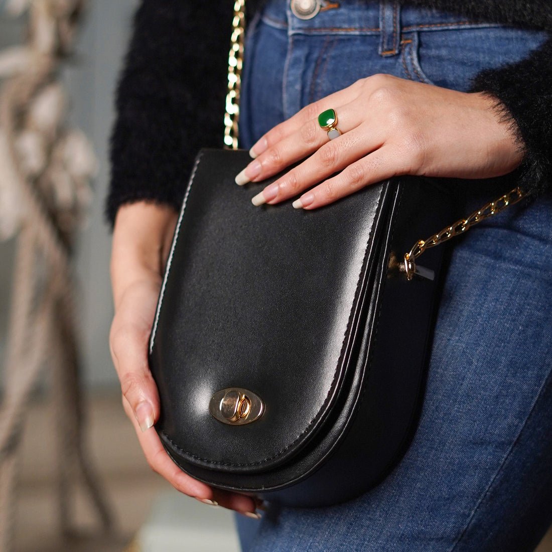 U-Crossbody Bag